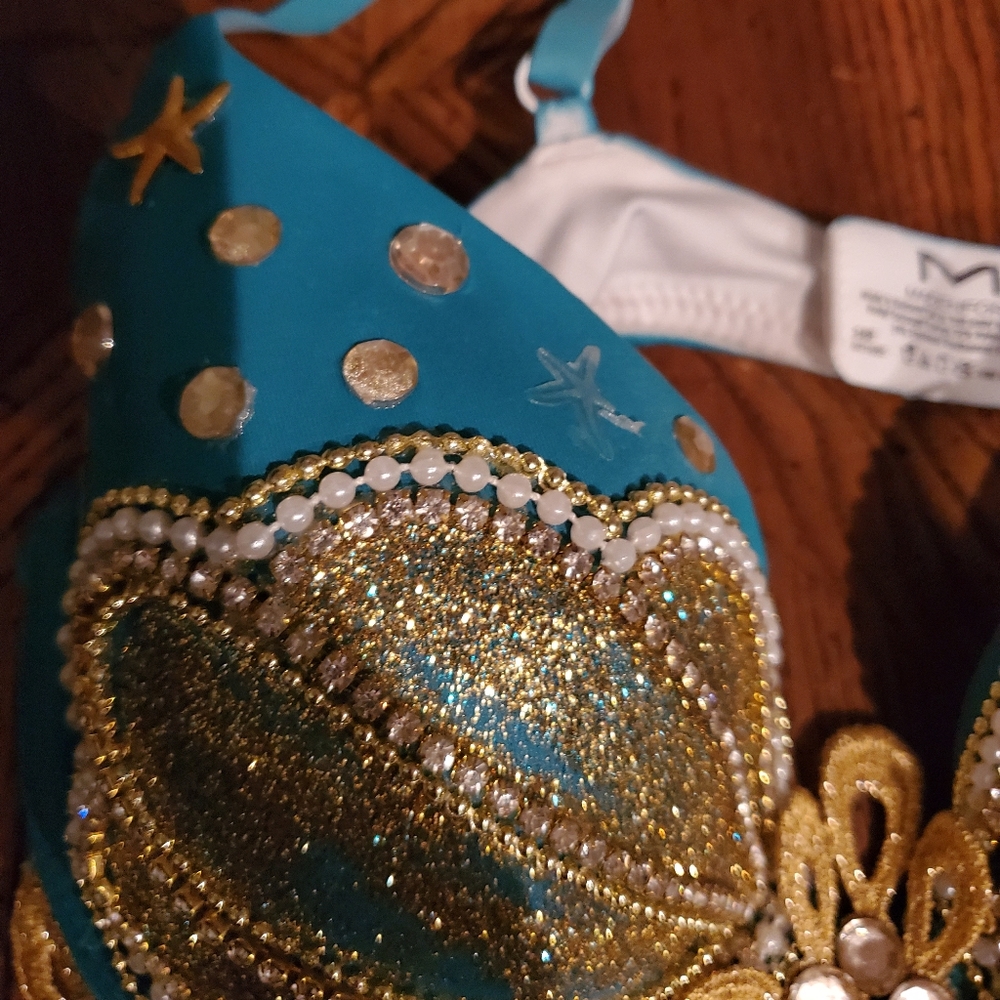 Shell Bra - Picture 3 of 4